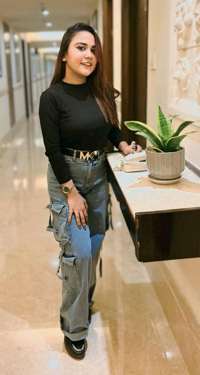 Noida Escort 9315225090   Call Girls Cash Payment 