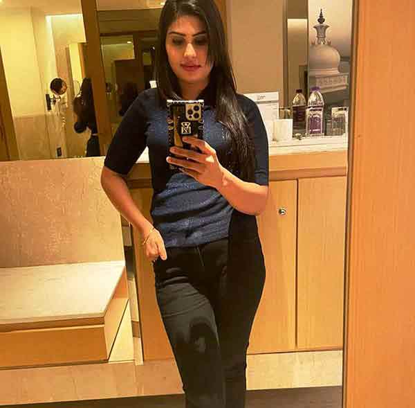 Low Rate Call Girls In Dwarka 9582303131