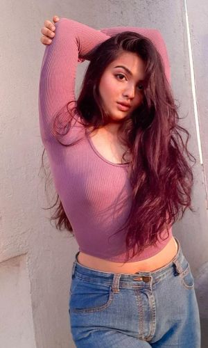 Siya  9801263724 vip escort service full cash payment c