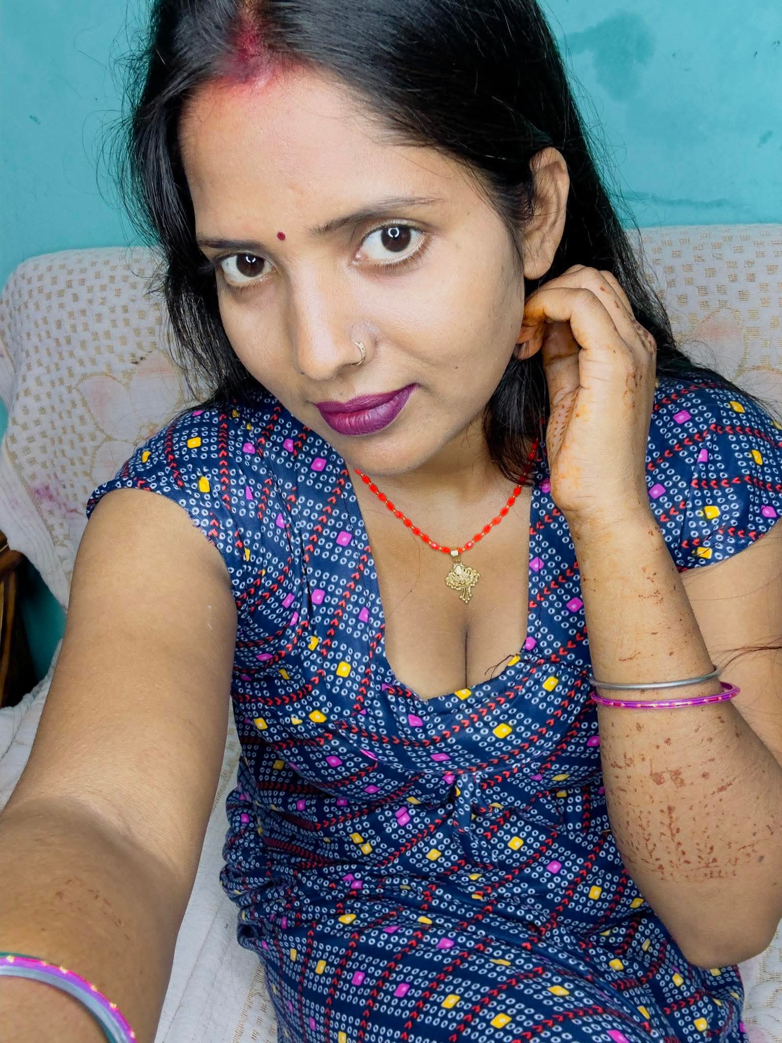 Hi I m Bhavani call girl available central silk board b