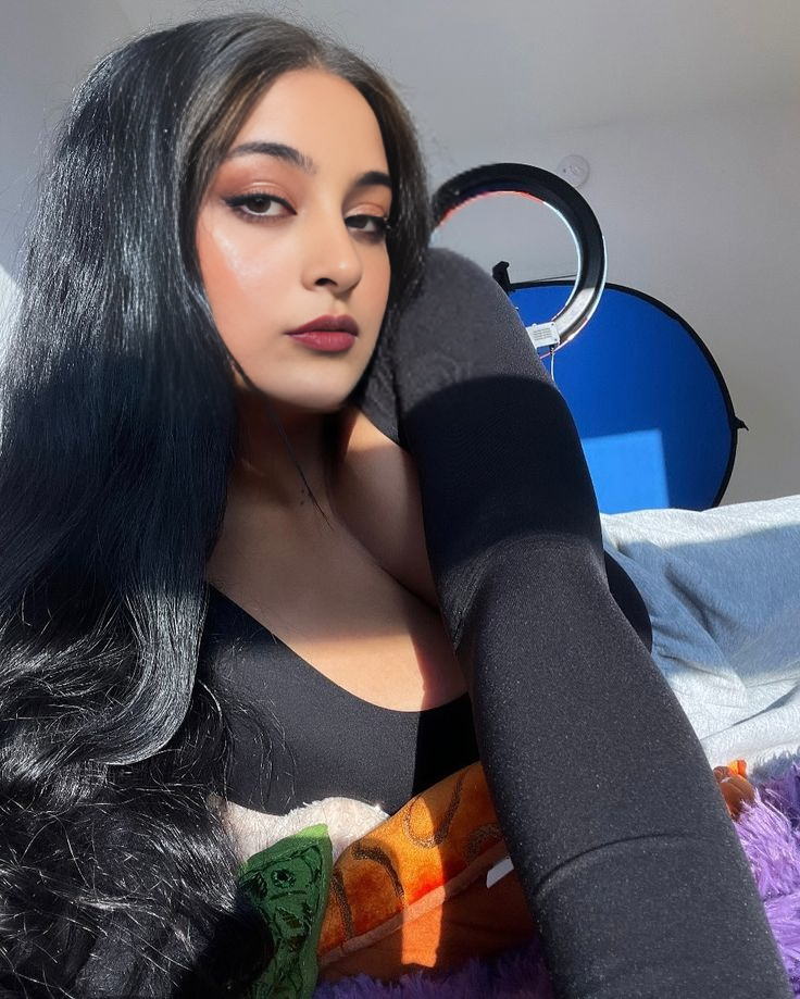 Simple Way to Find Trusted Mumbai Escorts Anytime