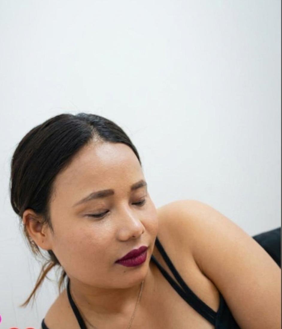 Escort service in Noida   vip escort delhi