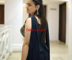   Call Girls in Vinod Nagar Metro Delhi  8447779280    ind