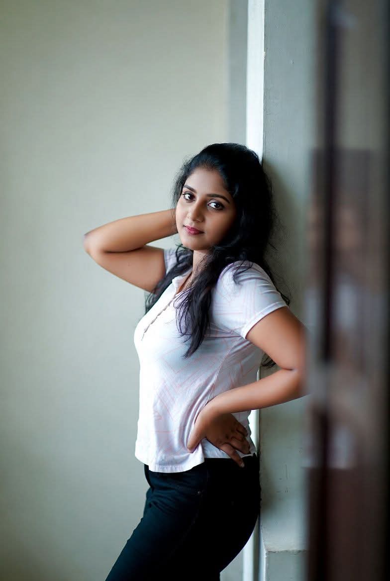 Call girl service available in kochi  Dial 9562150341